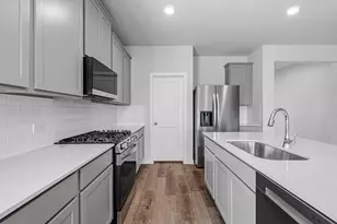 17214 White Peace Dr, Waller, TX 77484 - Photo 6