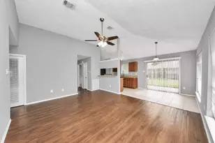 2714 Blue Mist Dr, Sugar Land, TX 77498 - Photo 6