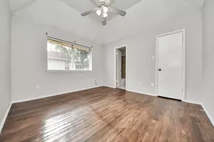 2714 Blue Mist Dr, Sugar Land, TX 77498 - Photo 16