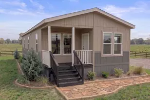 1005 Cottonwood Bend Ln, Waller, TX 77484 - Photo 2