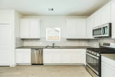 322 Freeman Boulevard, West Columbia, TX 77486 - Photo 14