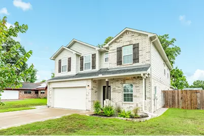 322 Freeman Boulevard, West Columbia, TX 77486 - Photo 1