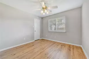 4335 Sugar Bars Dr, Friendswood, TX 77546 - Photo 18