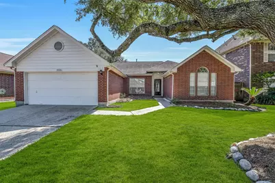 4335 Sugar Bars Drive, Friendswood, TX 77546 - Photo 1