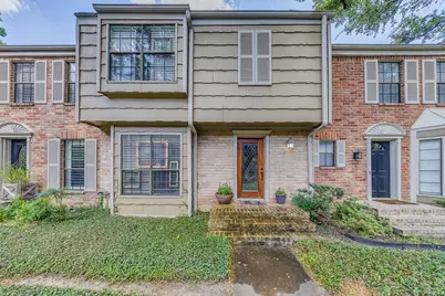 7505 Memorial Woods Drive #B13, Houston, TX 77024 - Photo 1