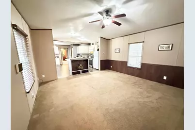 210 Lake Drive, Oyster Creek, TX 77541 - Photo 4