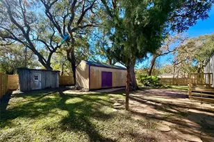 210 Lake Dr, Oyster Creek, TX 77541 - Photo 26