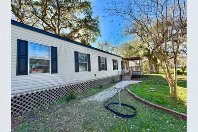 210 Lake Drive, Oyster Creek, TX 77541 - Photo 2