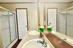 210 Lake Dr, Oyster Creek, TX 77541 - Photo 14