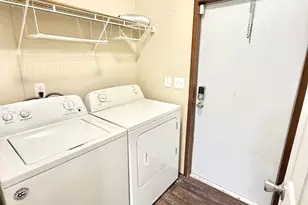 210 Lake Dr, Oyster Creek, TX 77541 - Photo 22