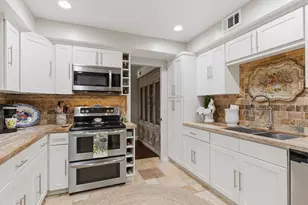 640 S Ripple Creek Dr, Houston, TX 77057 - Photo 12