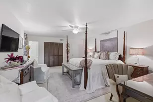 640 S Ripple Creek Dr, Houston, TX 77057 - Photo 22
