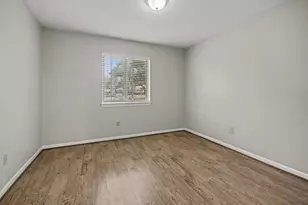 5113 Cottonwood Cir, Dickinson, TX 77539 - Photo 12