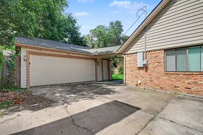 5113 Cottonwood Circle, Dickinson, TX 77539 - Photo 18