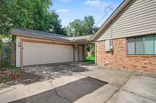 5113 Cottonwood Cir, Dickinson, TX 77539 - Photo 18