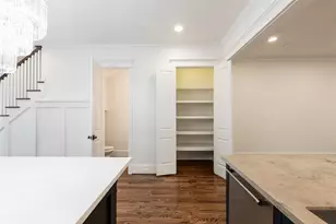 828 E 28th St, Houston, TX 77009 - Photo 12