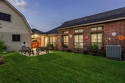 507 Clear Creek Meadows Drive, League City, TX 77573 - Photo 12