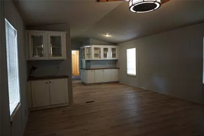 8786 Scarlet Oak, Willis, TX 77318 - Photo 6