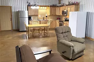 582 Peach St, Matagorda, TX 77457 - Photo 8