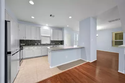 3308 Home Point Drive, Houston, TX 77091 - Photo 8