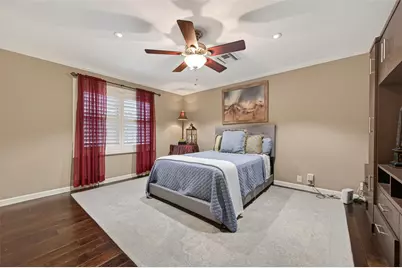 10034 Meadow Lake Lane, Houston, TX 77042 - Photo 38