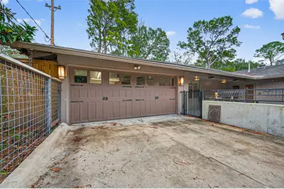 10034 Meadow Lake Lane, Houston, TX 77042 - Photo 46