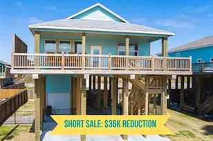 2565 Palm Dr, Crystal Beach, TX 77650 - Photo 1