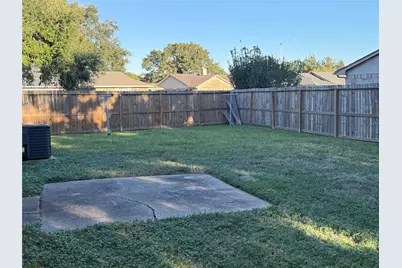 8426 S Meadow Bird Circle, Houston, TX 77489 - Photo 14