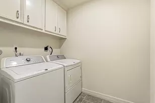 4375 Harvest Ln, Houston, TX 77004 - Photo 22