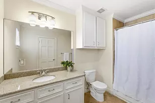 4375 Harvest Ln, Houston, TX 77004 - Photo 32