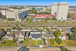 4375 Harvest Ln, Houston, TX 77004 - Photo 44