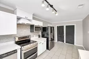 3743 Odin Ct, Houston, TX 77021 - Photo 12