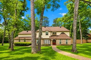 2426 Kings Forest Dr, Kingwood, TX 77339 - Photo 2