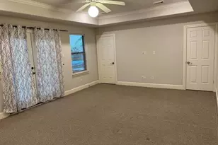 2425 Dorrington St, Houston, TX 77030 - Photo 4