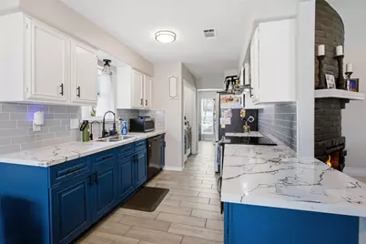 5206 Abercreek Avenue, Friendswood, TX 77546 - Photo 8