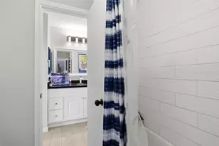 5206 Abercreek Ave, Friendswood, TX 77546 - Photo 18