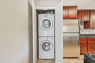 402 Postoffice, Galveston, TX 77550 - Photo 14