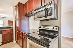 402 Postoffice, Galveston, TX 77550 - Photo 8