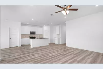 14324 Seagrass Knoll Lane, Texas City, TX 77510 - Photo 10