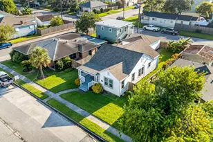 1309 Milam Dr, Galveston, TX 77551 - Photo 2