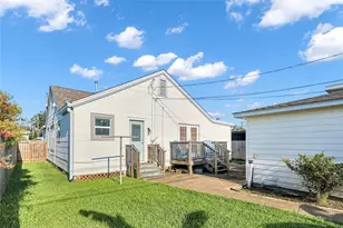 1309 Milam Dr, Galveston, TX 77551 - Photo 32