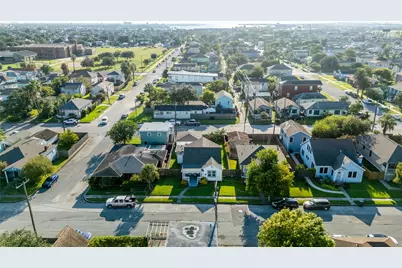 1309 Milam Drive, Galveston, TX 77551 - Photo 36