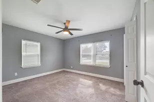 6107 Belmark St, Houston, TX 77033 - Photo 22