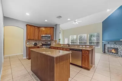 7 Ebony Oaks Place, Spring, TX 77382 - Photo 16