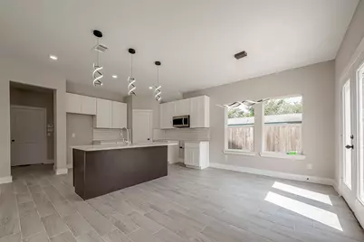 8128 Chateau Street, Houston, TX 77028 - Photo 12