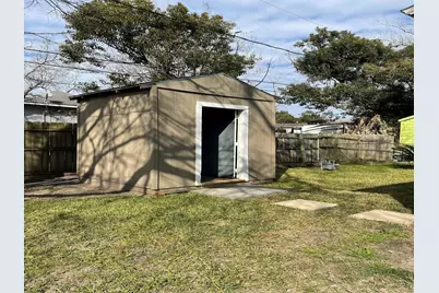 504 Green Street, Baytown, TX 77520 - Photo 14