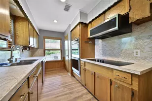 1626 Hamblen Rd, Kingwood, TX 77339 - Photo 12