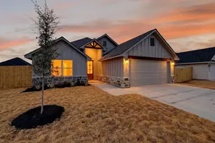 212 Orchard Cv, Snook, TX 77878 - Photo 32
