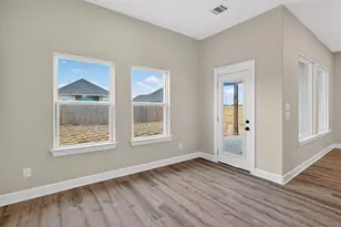 212 Orchard Cv, Snook, TX 77878 - Photo 10