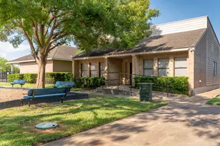 1704 Crystal Hills Dr, Houston, TX 77077 - Photo 32